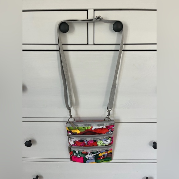 Vtg Y2K LeSportsac Artist Edition Fafi bag purse silver pink Alice in Wonderland - Picture 8 of 8